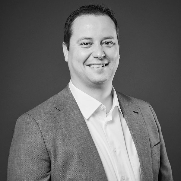 Simon Schindler Simon Schindler